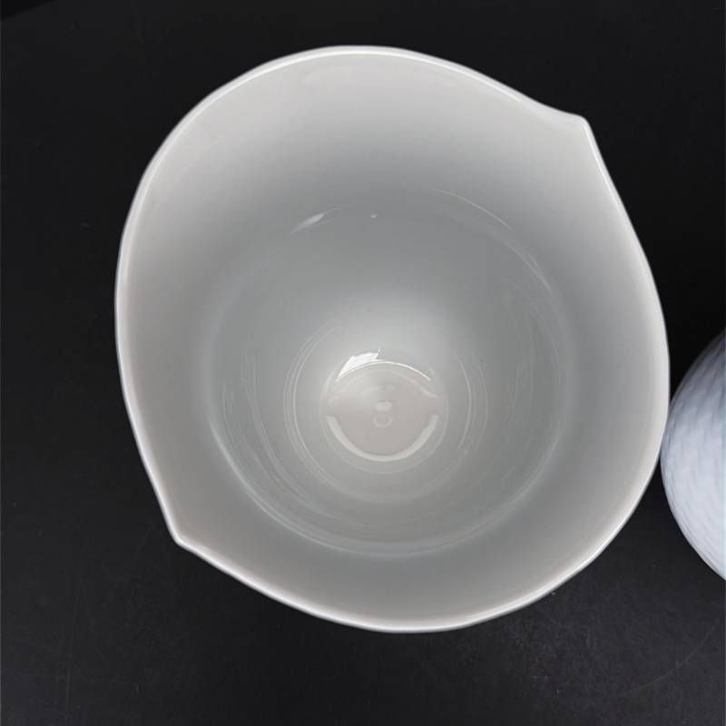【美品・箱付き】MEISSEN マイセン／波の戯れ ペア タンブラー／陶器／ホワイト
