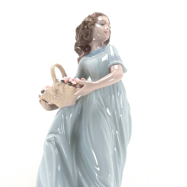 LLADRO リヤドロ／春のお庭にかえって Spring Enchantment／6130／陶器／マルチカラー