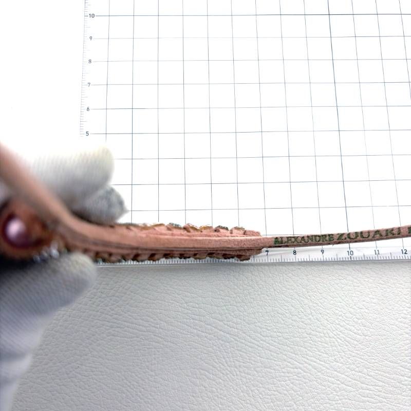 【美品】ALEXANDRE ZOUARI アレクサンドルズアリ／ツイスト スエード パール カラーストーン カチューシャ／アセテート・レザー・カラーストーン／ピンク