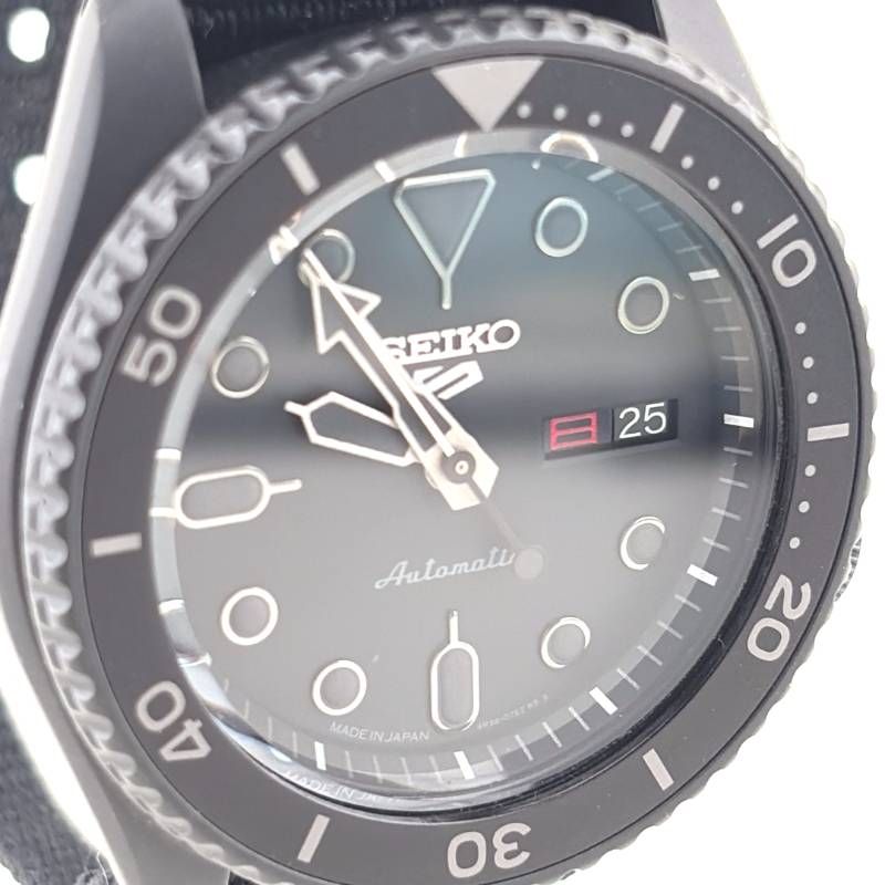 【美品・ケース・取説付き】SEIKO セイコー／5スポーツ SBSA025 4R36-07G0／自動巻き／ステンレス・キャンバス／ブラック
