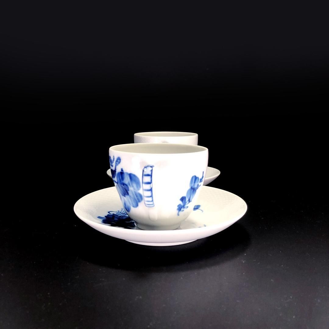 【美品】Royal Copenhagen ロイヤルコペンハーゲン／ブルーフラワーカーブ ペア カップ＆ソーサー／陶器／ホワイト・ブルー