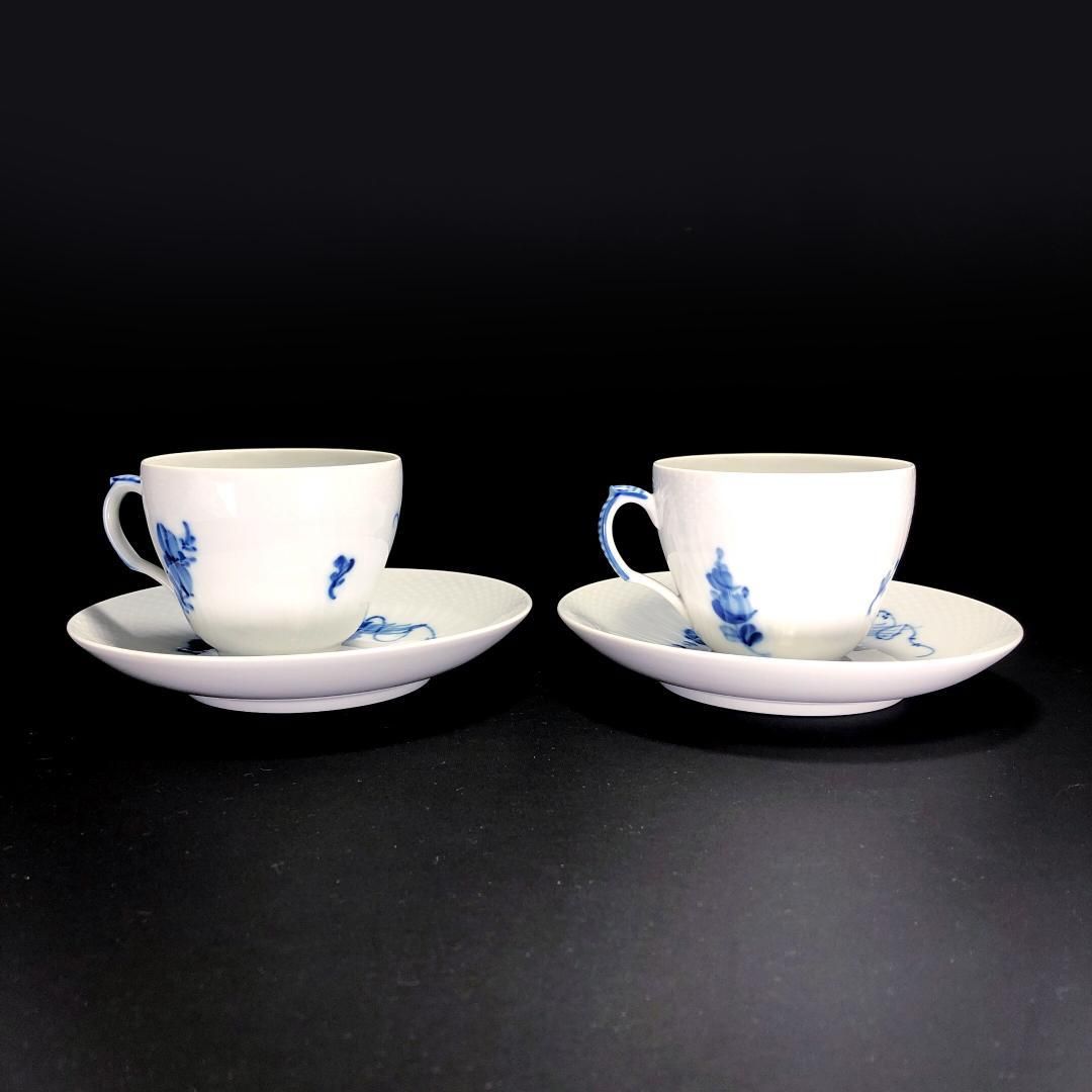 【美品】Royal Copenhagen ロイヤルコペンハーゲン／ブルーフラワーカーブ ペア カップ＆ソーサー／陶器／ホワイト・ブルー