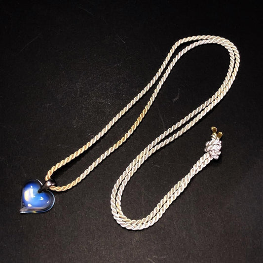 【美品】Lalique ラリック／ハート ネックレス ループタッセル／グラス／ミルキーホワイト