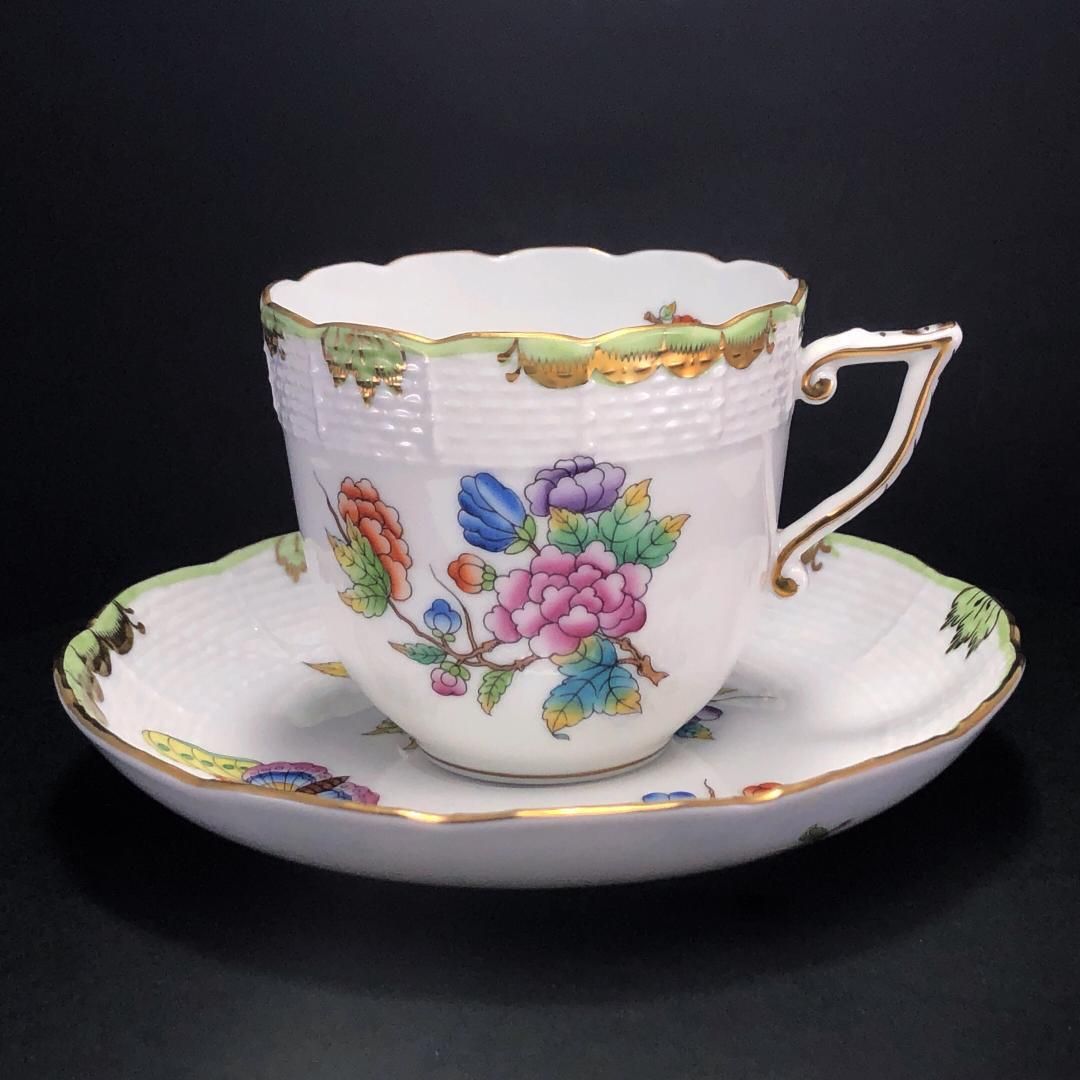 【訳あり・売り切り】HEREND ヘレンド／ヴィクトリア・ブーケ コーヒー カップ＆ソーサー／HV3／花 蝶／金彩／陶器／ホワイト