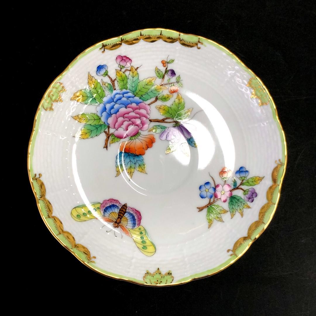 【訳あり・売り切り】HEREND ヘレンド／ヴィクトリア・ブーケ コーヒー カップ＆ソーサー／HV3／花 蝶／金彩／陶器／ホワイト