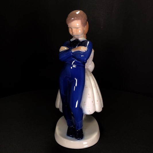 【美品】Royal Copenhagen ロイヤルコペンハーゲン／男の子と女の子 フィギュリン／2372／陶器／マルチカラー