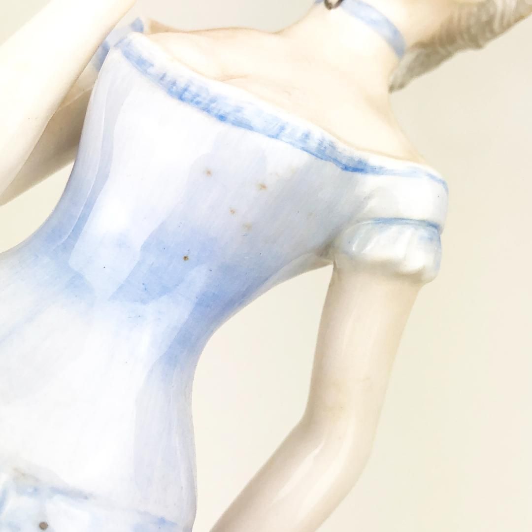 coalport コールポート／陶器製人形 イギリス製 女性 人形／ボーンチャイナ／マルチカラー