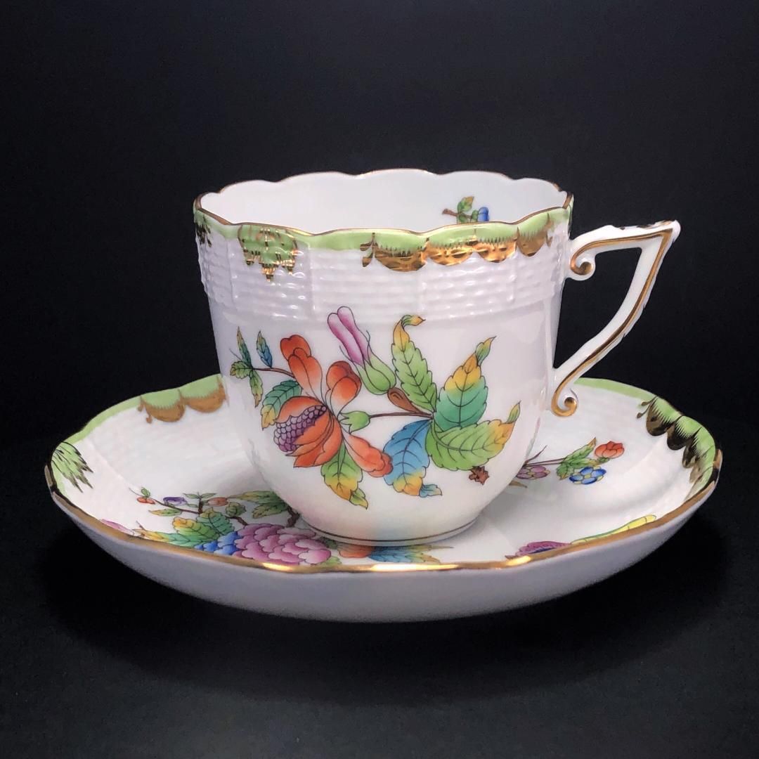 【訳あり・売り切り】HEREND ヘレンド／ヴィクトリア・ブーケ コーヒー カップ＆ソーサー／HV2／花 蝶／金彩／陶器／ホワイト