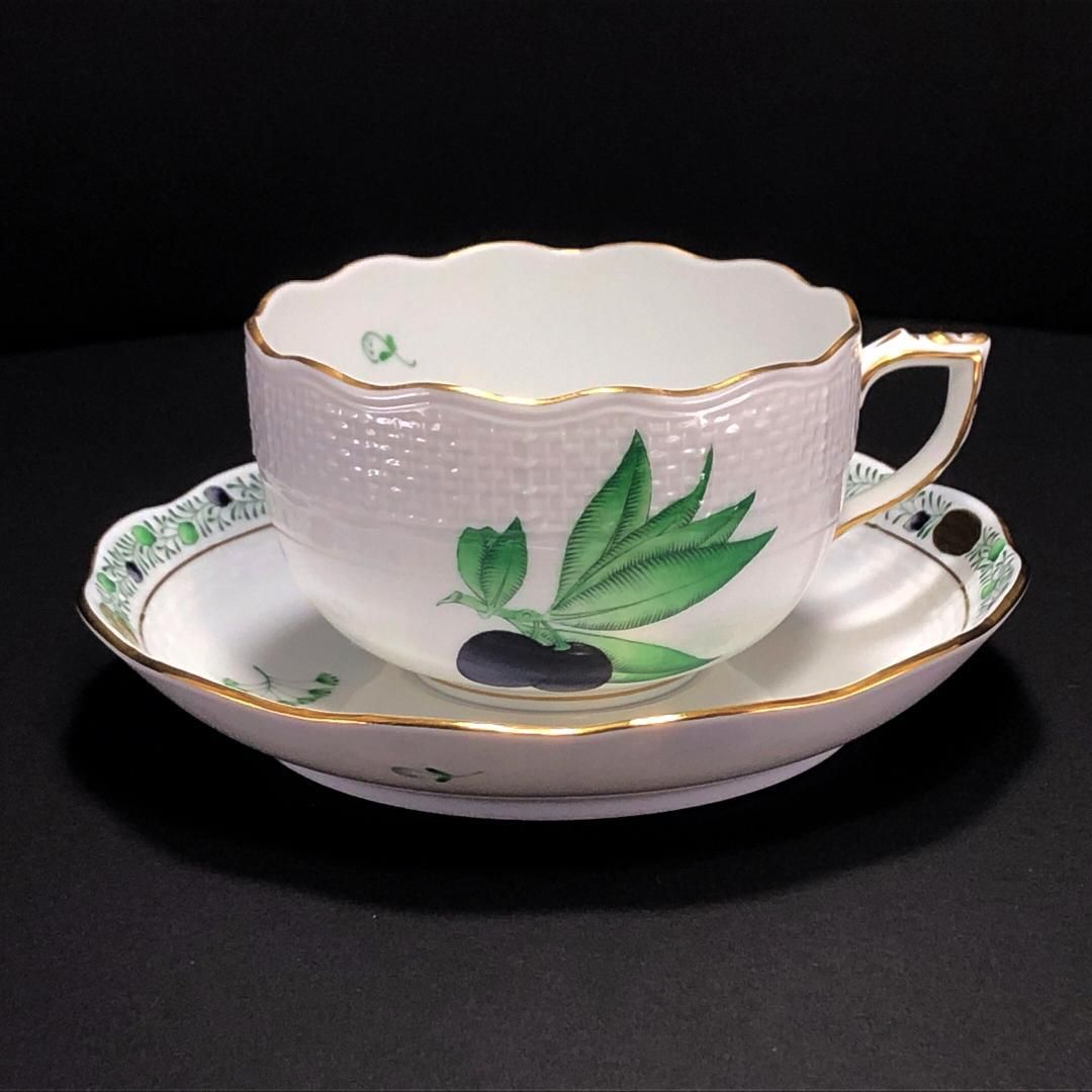 【美品・箱付き】HEREND ヘレンド／アピシウスのハーブ ペア カップ&ソーサー／陶器／ホワイト・グリーン