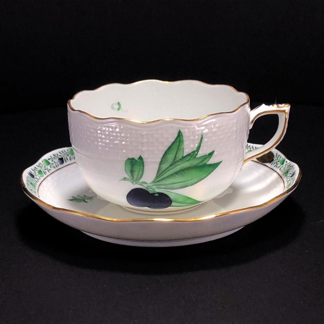 【美品・箱付き】HEREND ヘレンド／アピシウスのハーブ ペア カップ&ソーサー／陶器／ホワイト・グリーン