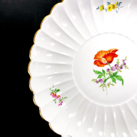 【美品】MEISSEN マイセン／ベーシックフラワー プレート 皿／金彩 ／陶器／ホワイト