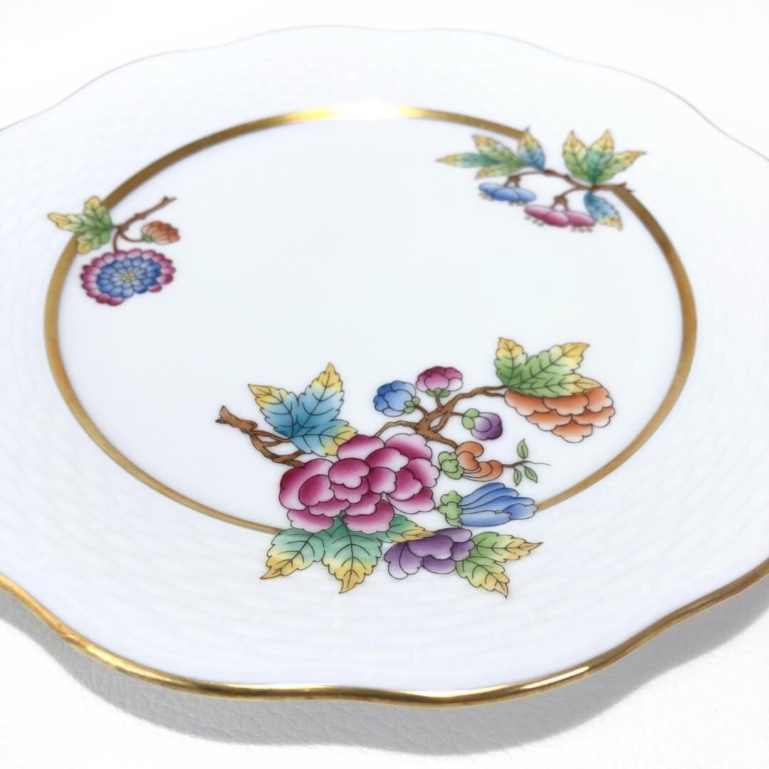 【美品】HEREND ヘレンド／皿／ヴィクトリア・ゴールド デザートプレート／陶器／ホワイト