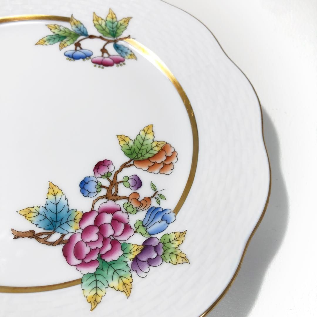 【美品】HEREND ヘレンド／皿／ヴィクトリア・ゴールド デザートプレート／陶器／ホワイト