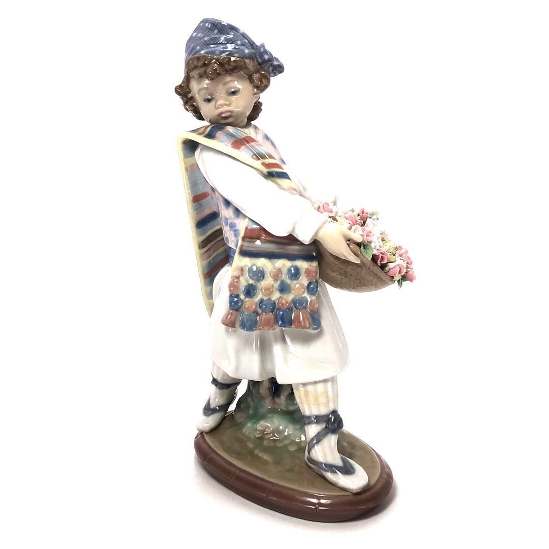 【美品】Lladro リヤドロ／バレンシアの花 ブーケを持つ少年／1526／ポーセリン／マルチカラー