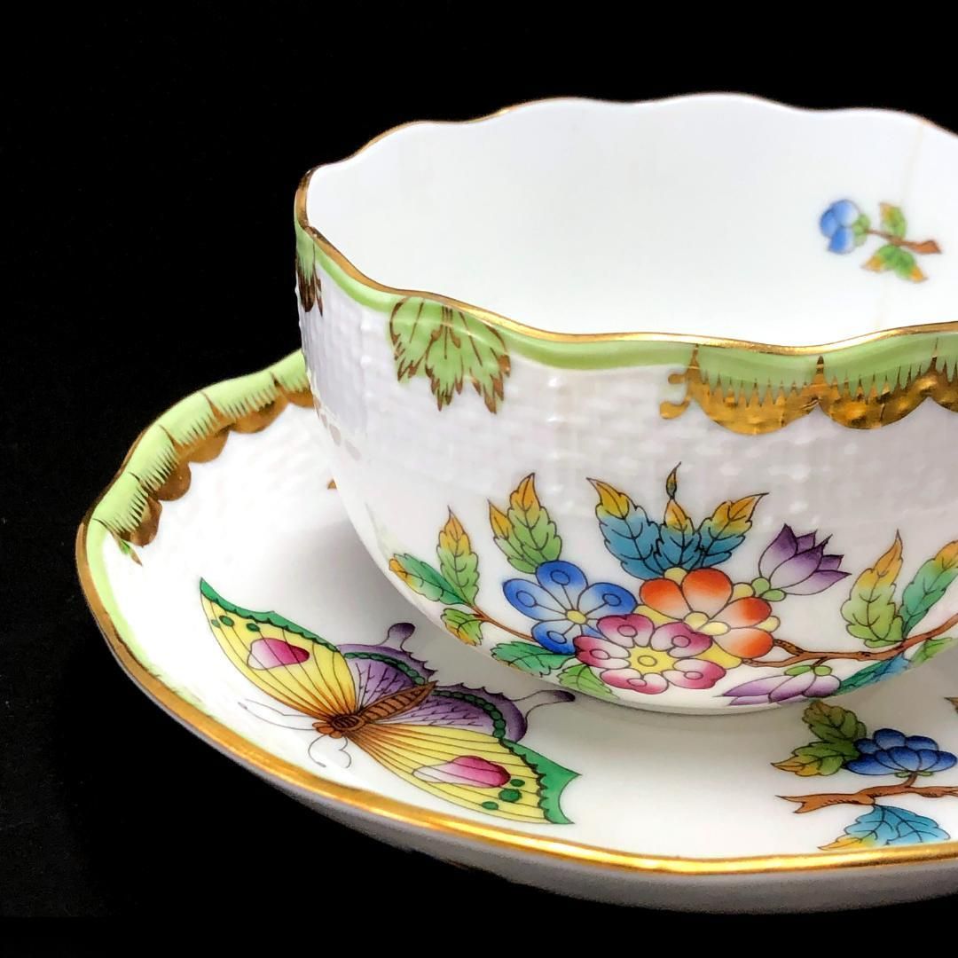 【訳あり・売り切り】HEREND ヘレンド／ヴィクトリア・ブーケ カップ＆ソーサー ／花 蝶／金彩／陶器／ホワイト