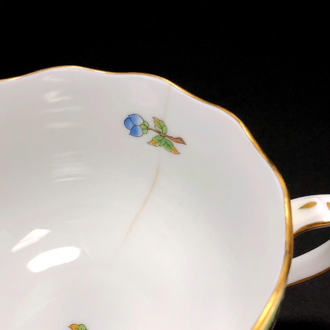 【訳あり・売り切り】HEREND ヘレンド／ヴィクトリア・ブーケ カップ＆ソーサー ／花 蝶／金彩／陶器／ホワイト