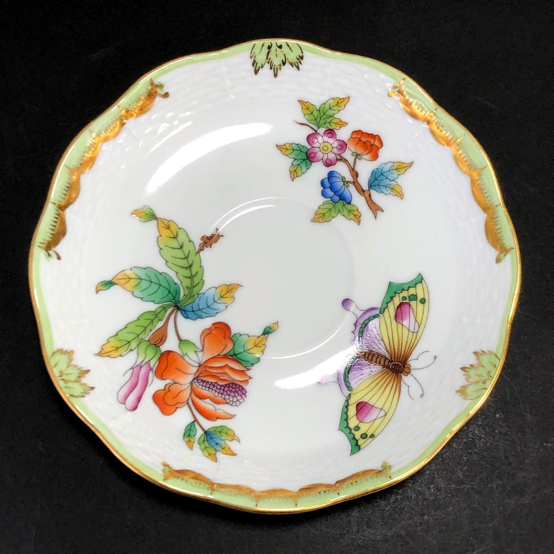 【訳あり・売り切り】HEREND ヘレンド／ヴィクトリア・ブーケ カップ＆ソーサー ／花 蝶／金彩／陶器／ホワイト